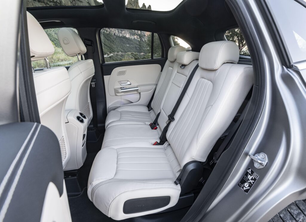 Mercedes-Benz GLA seating space