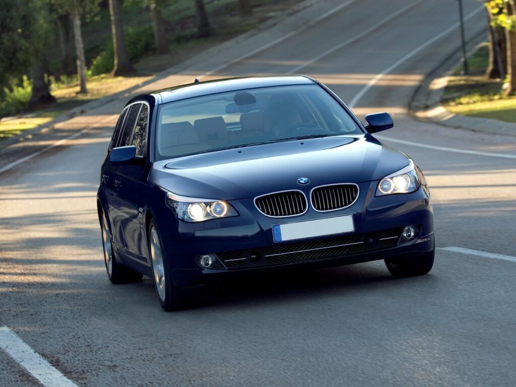 BMW 5 Premium Rental