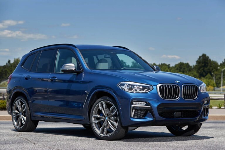 BMW X7 Car Rental