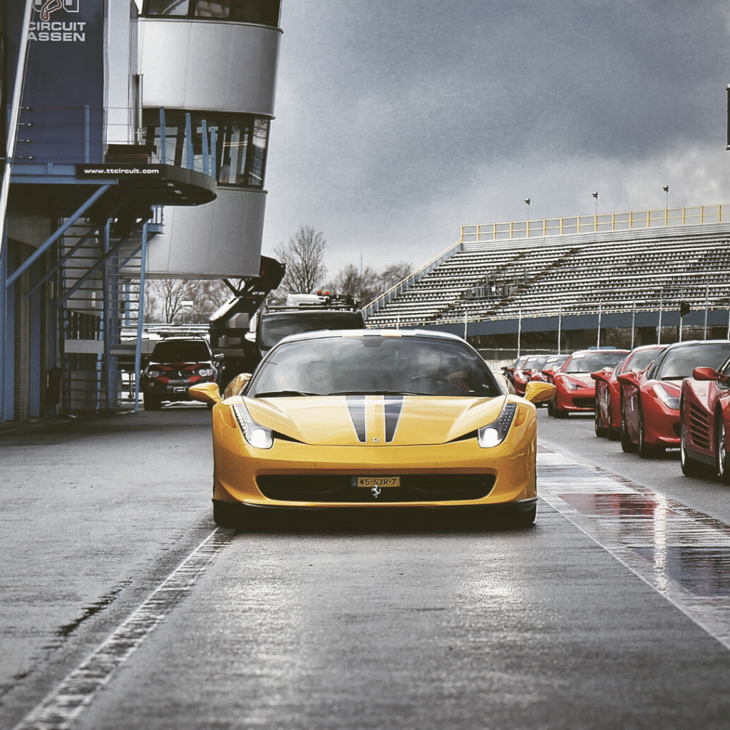 BEST FERRARI CAR RENTAL