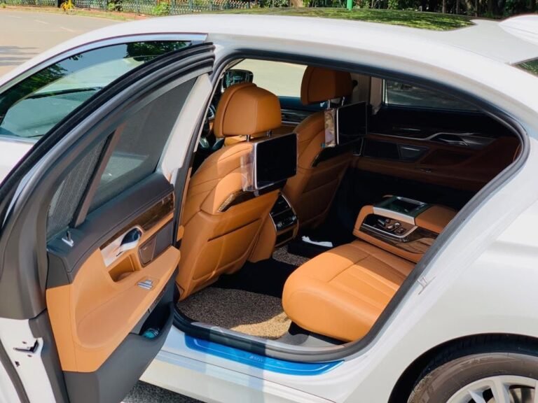 BMW 7 Series interior - Sri Ram Cars Chennai